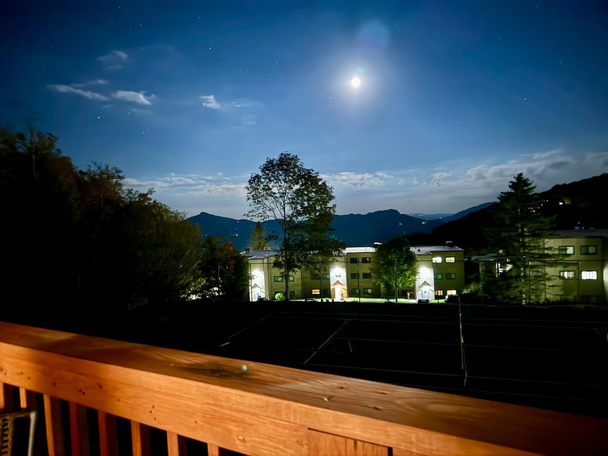 شوغر ماونتين The Sugar Suite - Renovated With A View! Ac! Pool, Hot Tub, Sauna, Gym, Ev المظهر الخارجي الصورة